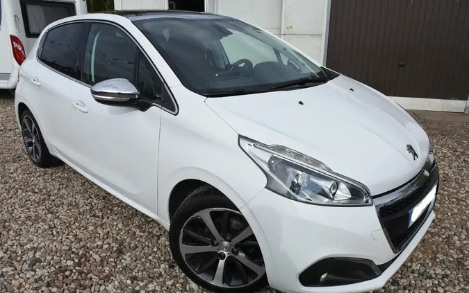 podlaskie Peugeot 208 cena 31900 przebieg: 121000, rok produkcji 2015 z Białystok